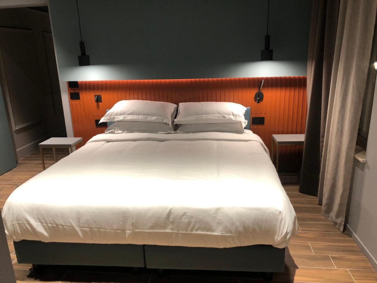 Materiaprima Camere-Rooms Mantova Luaran gambar